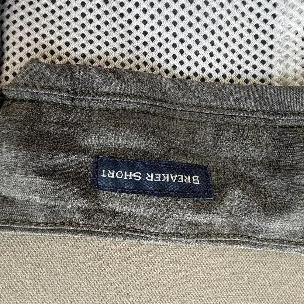 Vineyard Vines Breaker Short Shorts Mens 46B Gray Chino Stretch 9 Inseam